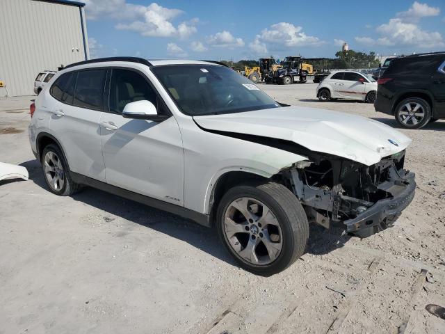 VIN WBAVM1C51FV317110 2015 BMW X1 no.4