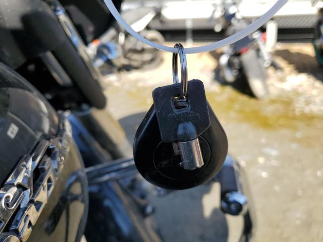 2007 HARLEY-DAVIDSON FLHX - 1HD1KB4127Y622106