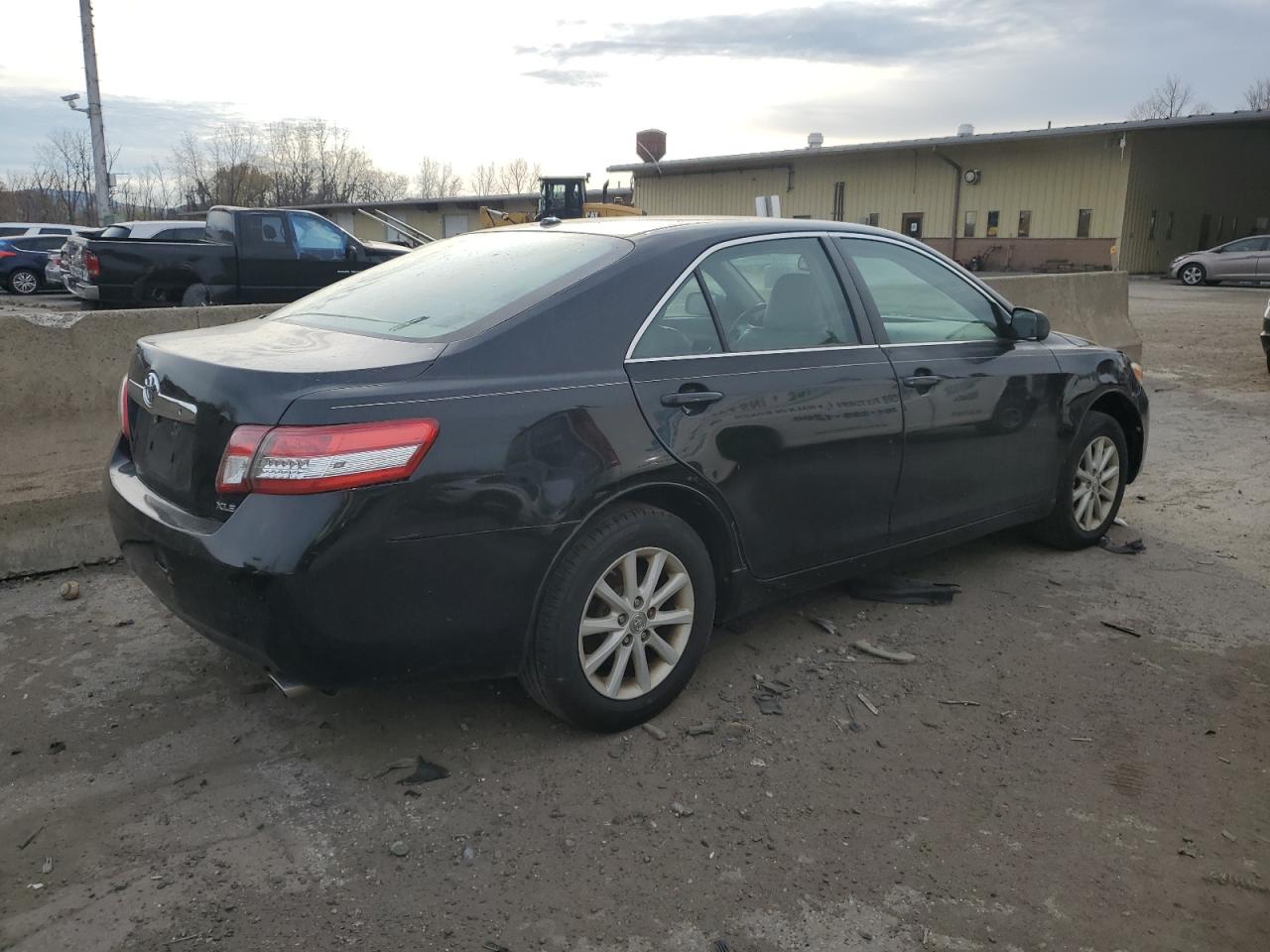 Lot #2962072189 2010 TOYOTA CAMRY