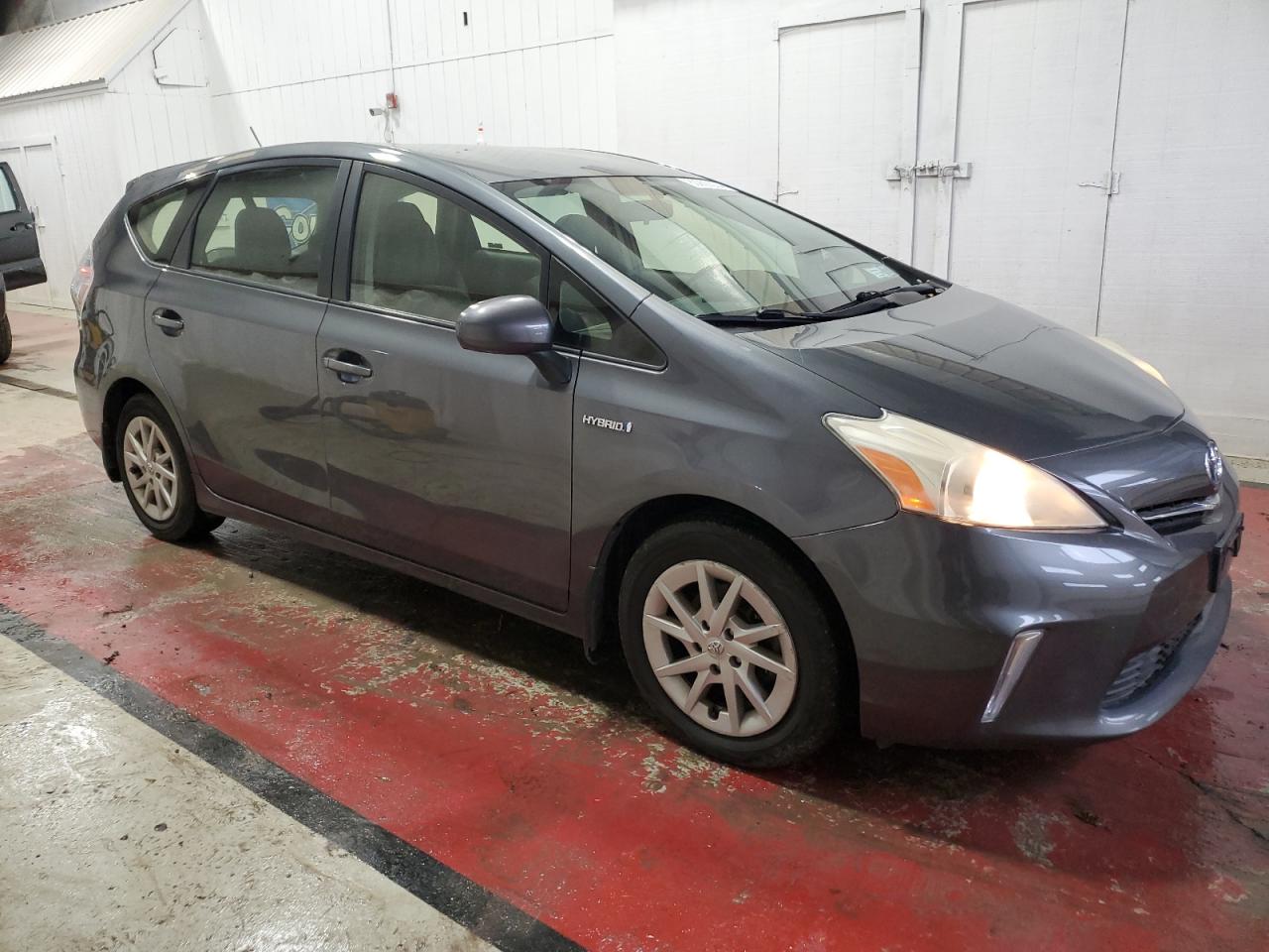 Lot #2979260203 2012 TOYOTA PRIUS V