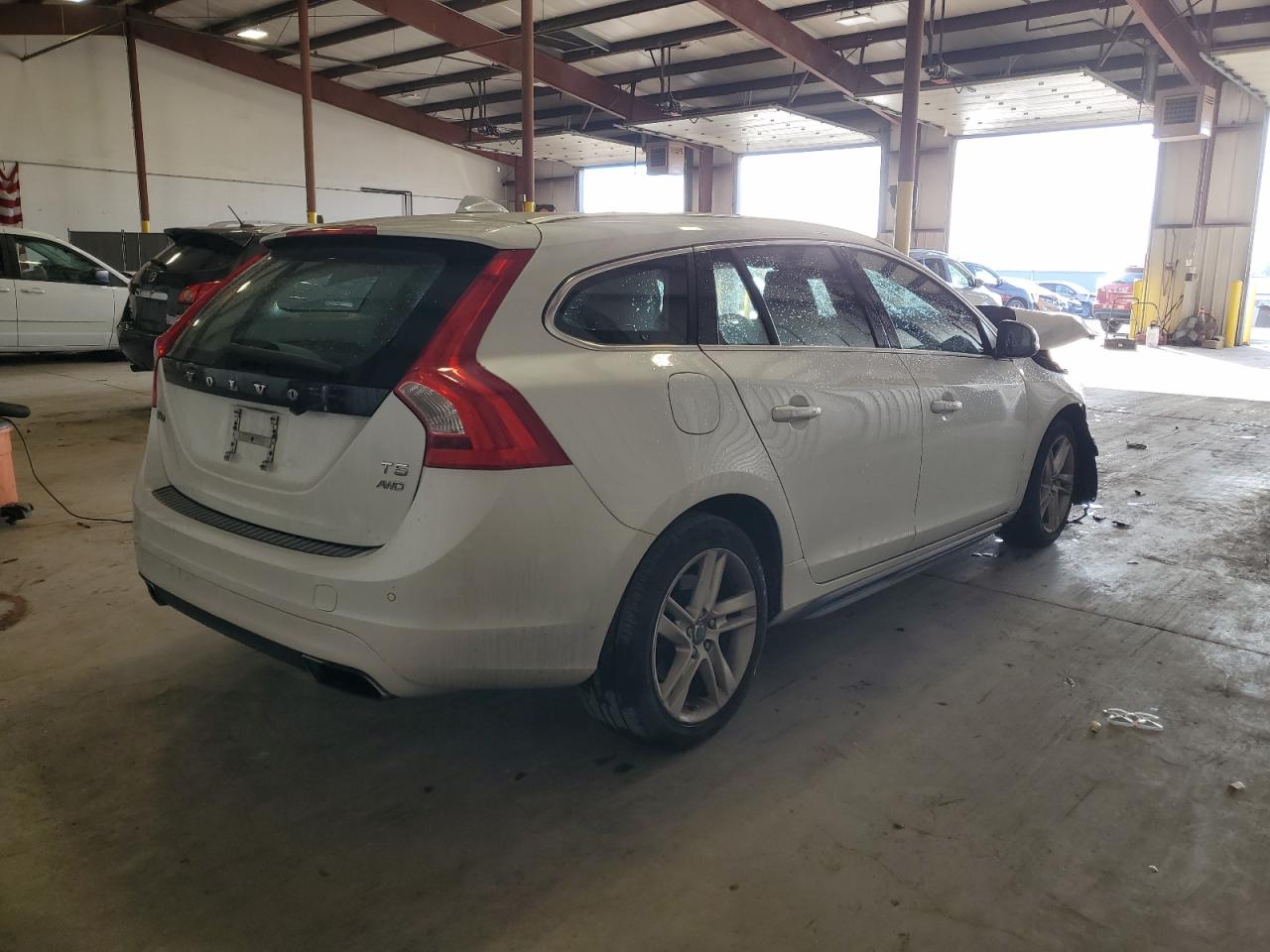 Lot #2989152626 2015 VOLVO V60 PREMIE