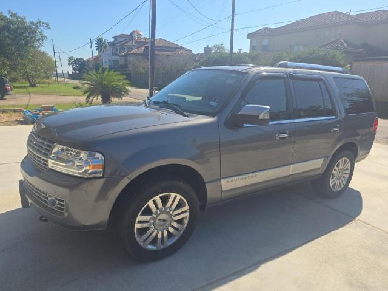 Lot #2990982209 2013 LINCOLN NAVIGATOR