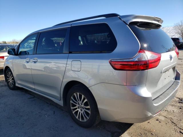 TOYOTA SIENNA XLE 2020 silver  gas 5TDYZ3DC2LS065013 photo #3