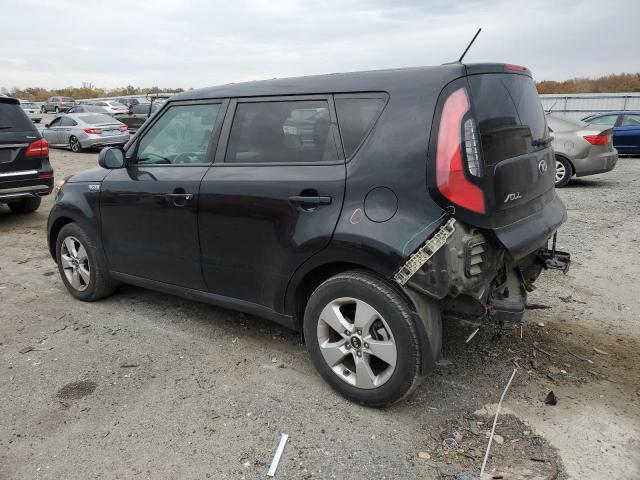 VIN KNDJN2A24J7505582 2018 KIA SOUL no.2