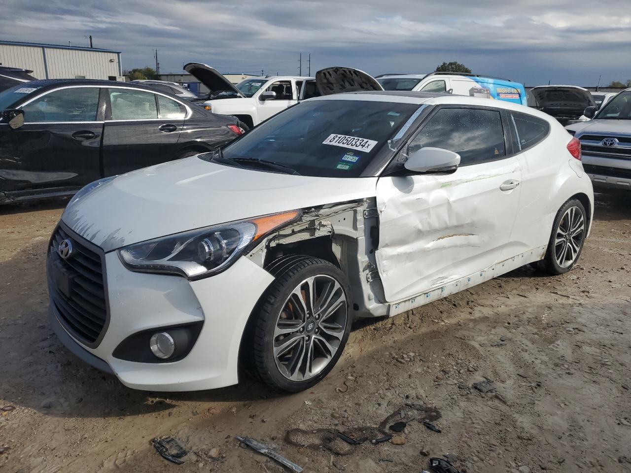  Salvage Hyundai VELOSTER