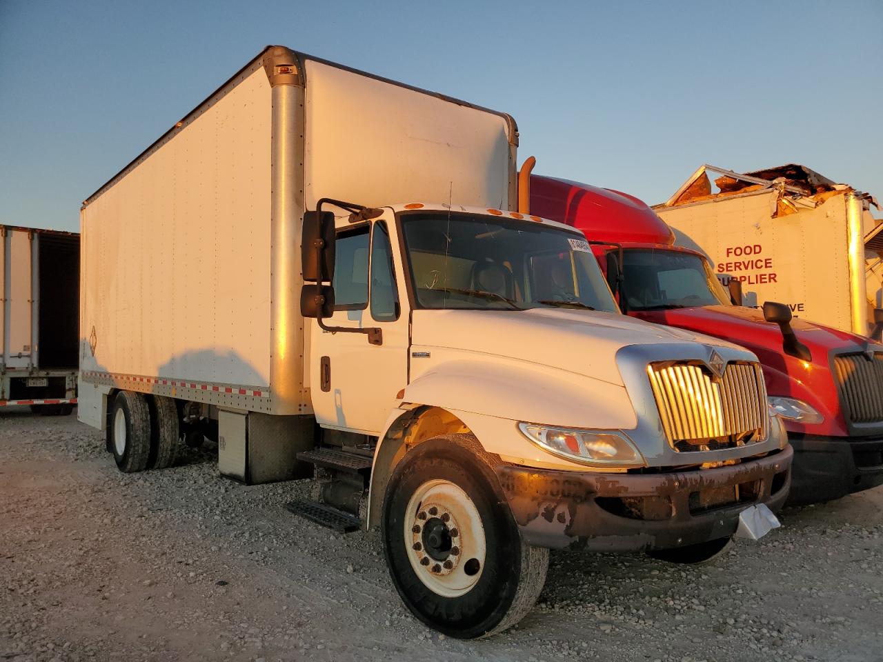 Lot #3022733297 2009 INTERNATIONAL 4000 4300