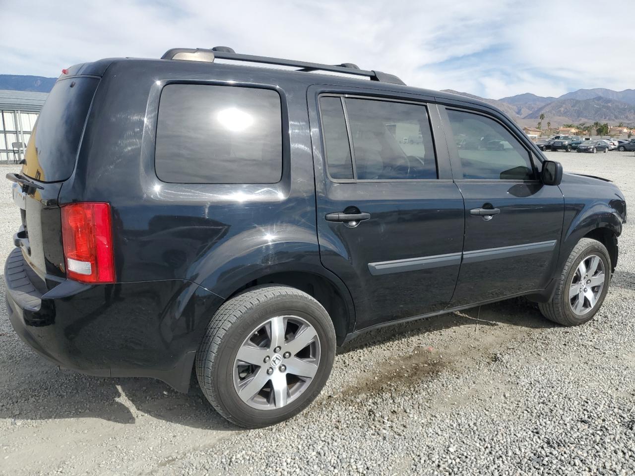 Lot #3028430227 2014 HONDA PILOT LX