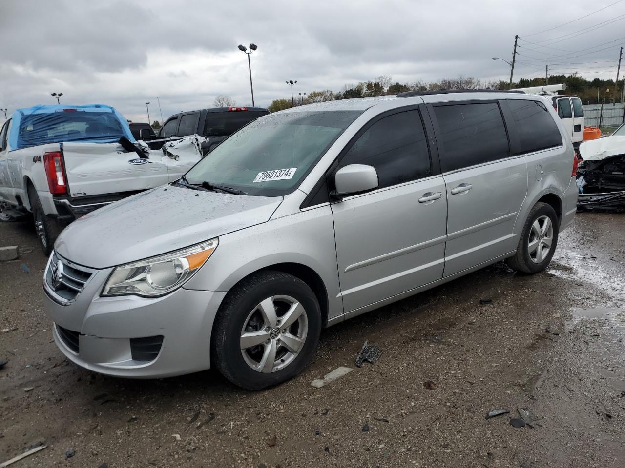 Lot #3023389282 2011 VOLKSWAGEN ROUTAN SE