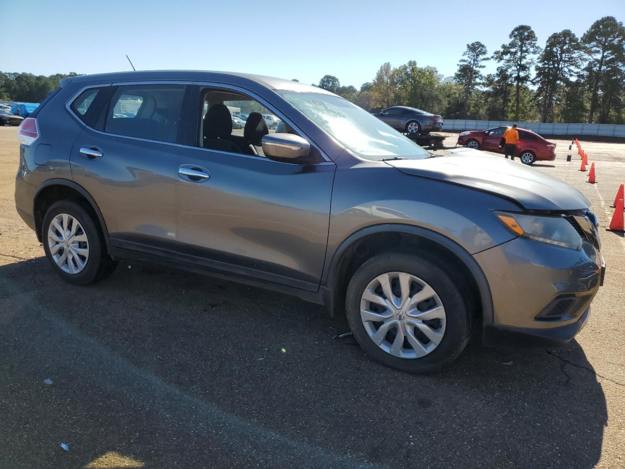 Lot #2988920540 2015 NISSAN ROGUE S