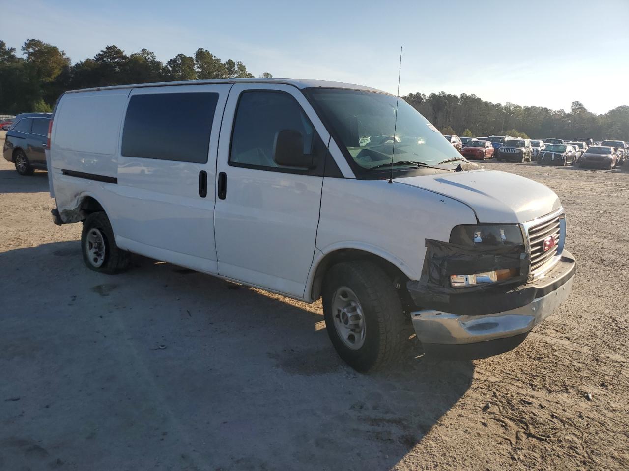 Lot #2991526876 2018 GMC SAVANA G25