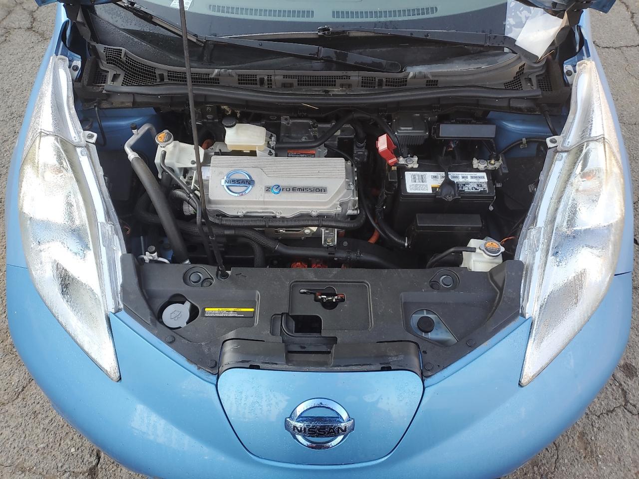 Lot #2969990055 2011 NISSAN LEAF SV