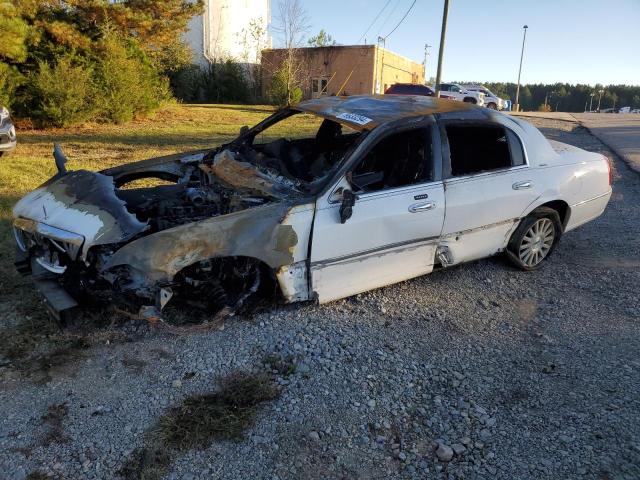 2003 LINCOLN TOWN CAR E #3023736924