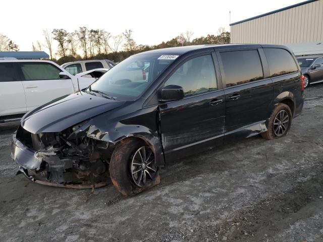 VIN 2C4RDGEGXJR195767 2018 DODGE CARAVAN no.1