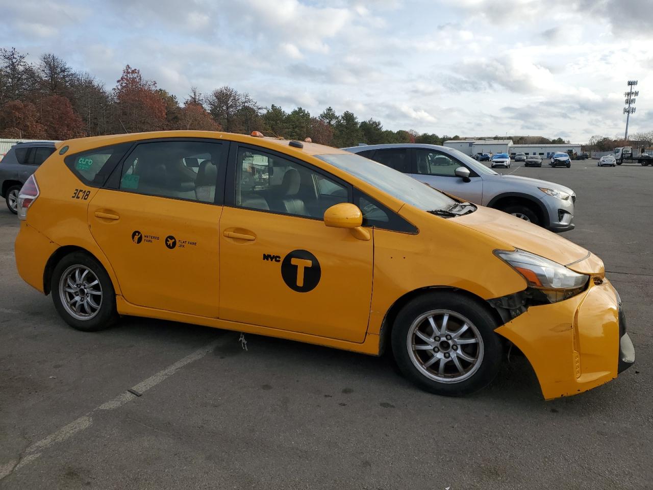 Lot #2954649442 2016 TOYOTA PRIUS V