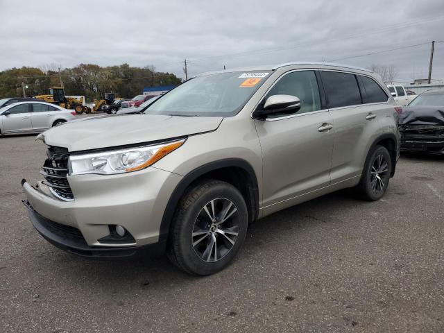 2016 TOYOTA HIGHLANDER #3024642578