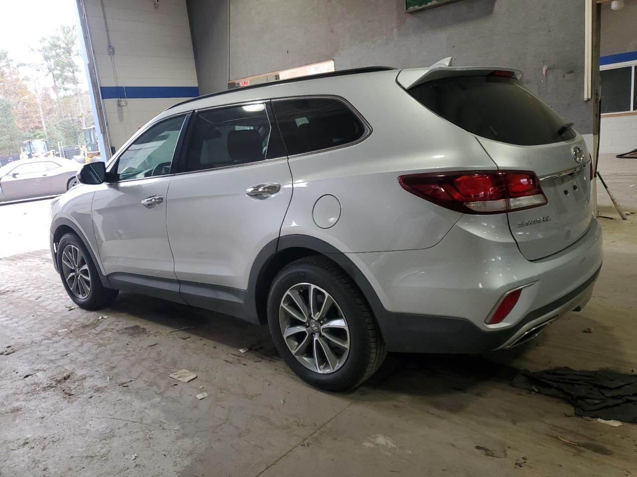 Lot #3025816304 2017 HYUNDAI SANTA FE S