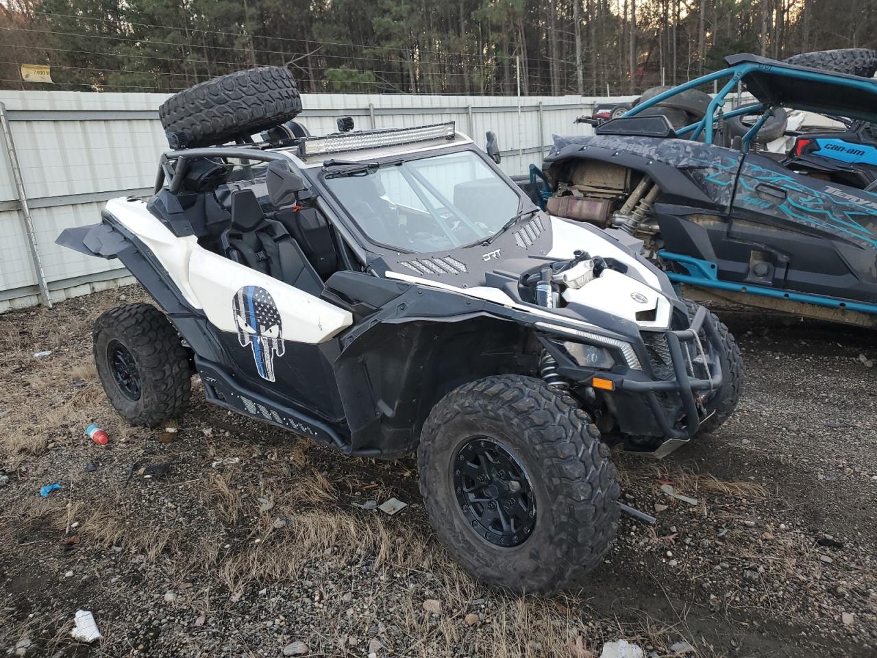 Lot #2986802241 2017 CAN-AM MAVERICK X