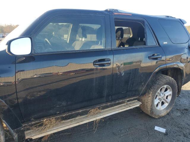 2019 TOYOTA 4RUNNER SR - JTEBU5JRXK5679493