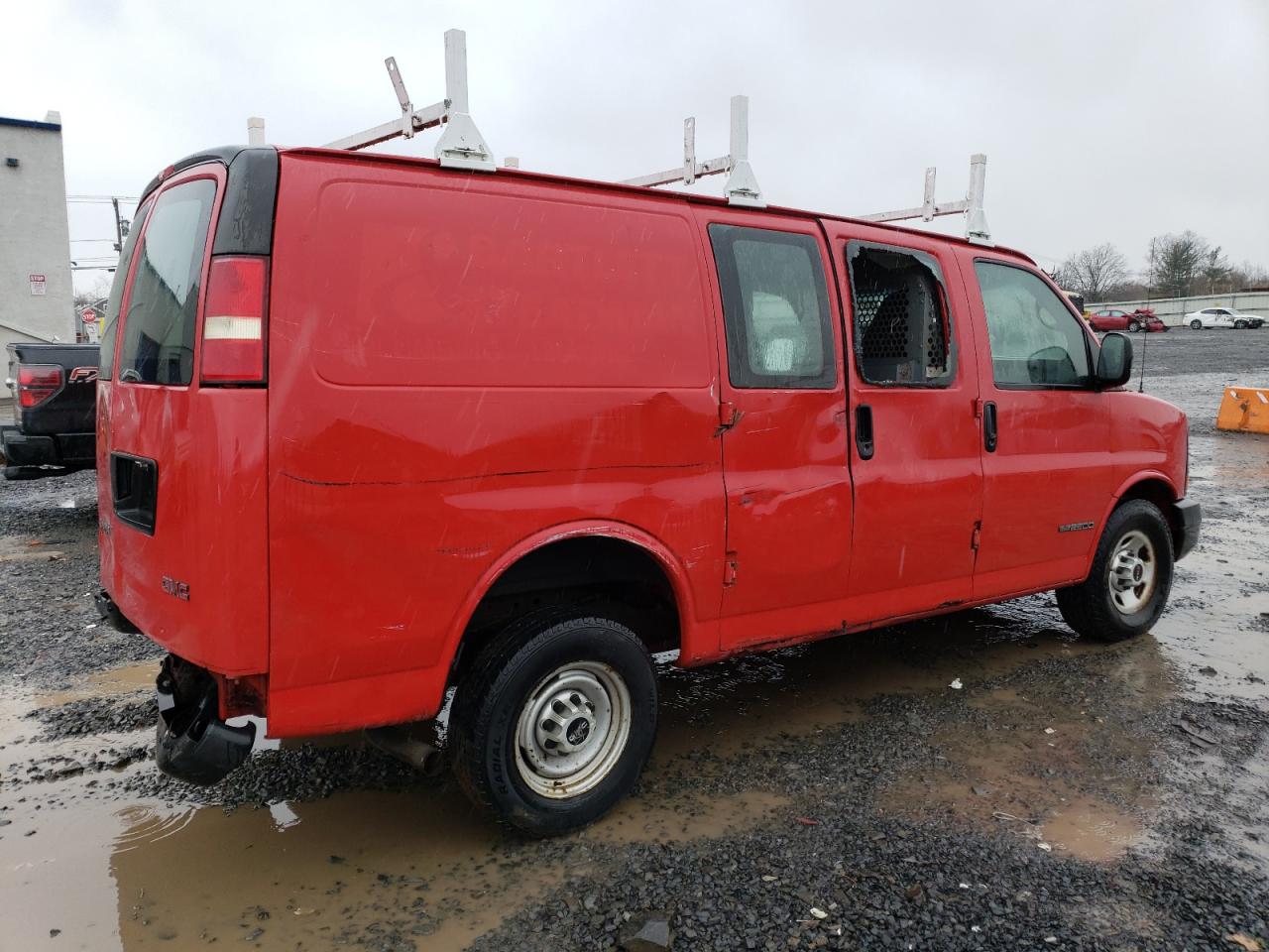 Lot #3029641075 2004 GMC SAVANA G25