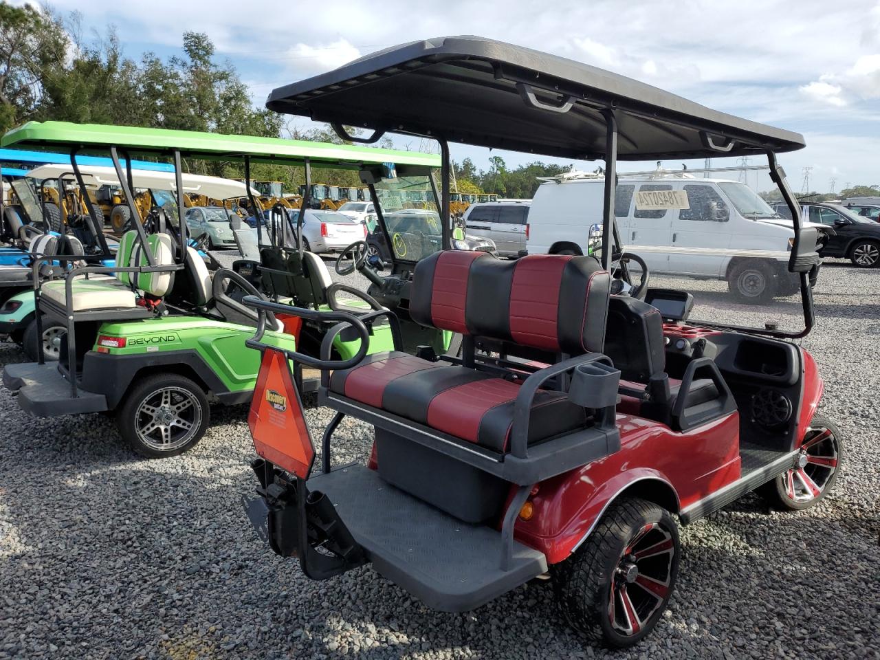 Lot #3030218142 2022 HDKP GOLF CART