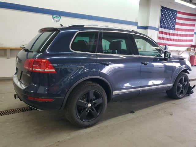 VOLKSWAGEN TOUAREG V6 2012 blue  diesel WVGEK9BPXCD005830 photo #4