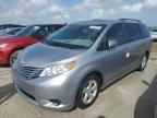 TOYOTA SIENNA LE photo