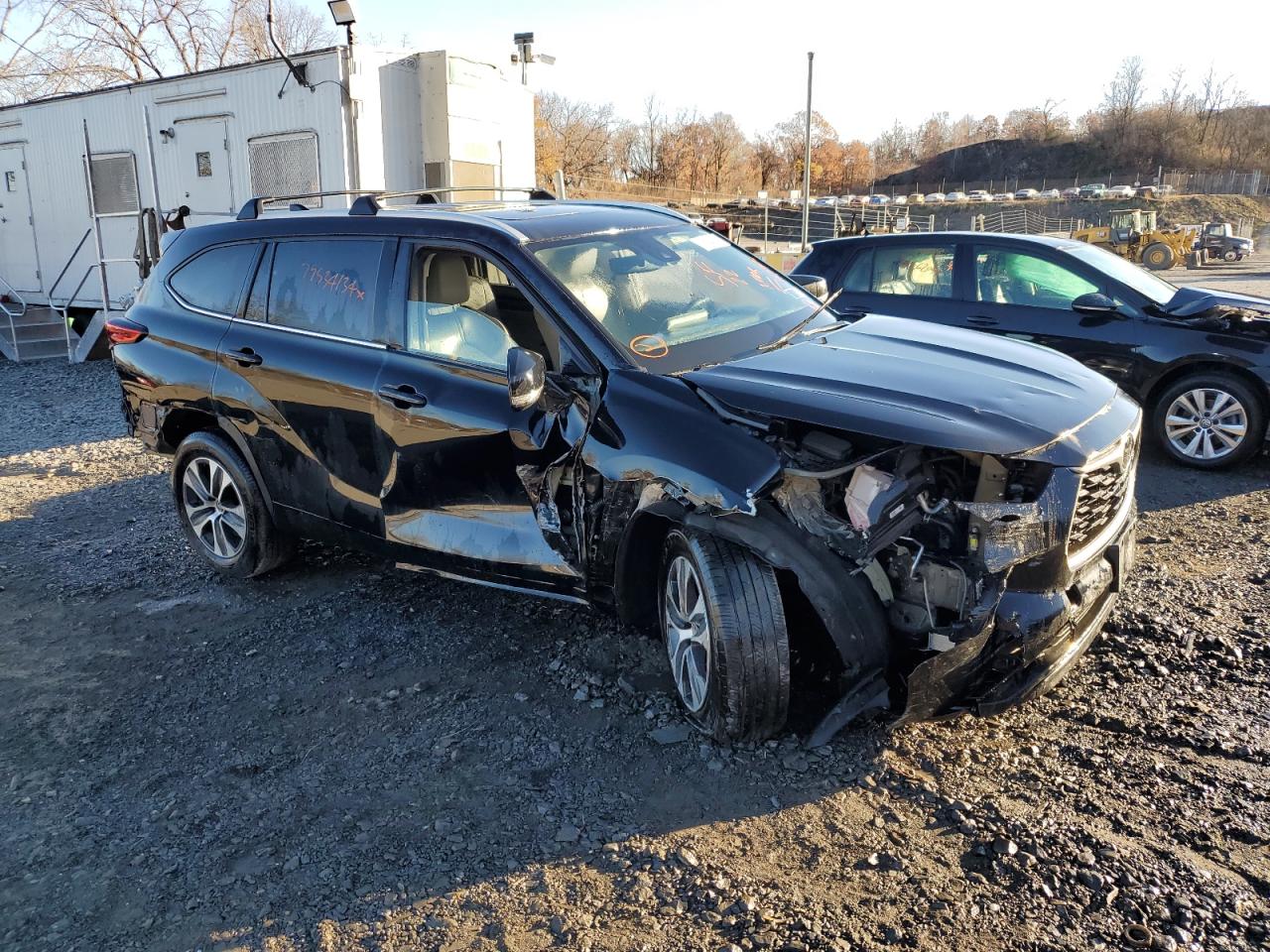 Lot #3033011032 2022 TOYOTA HIGHLANDER