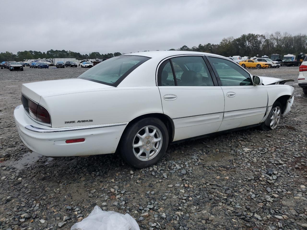 Lot #3008951588 2000 BUICK PARK AVENU