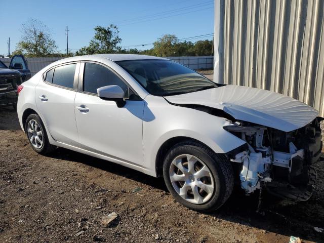 VIN 3MZBN1U78JM159898 2018 MAZDA 3 no.4