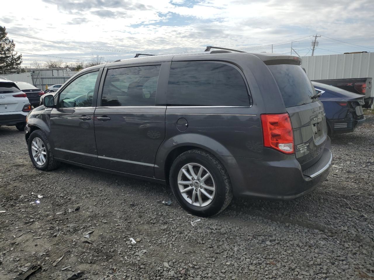 Lot #2969555677 2018 DODGE GRAND CARA