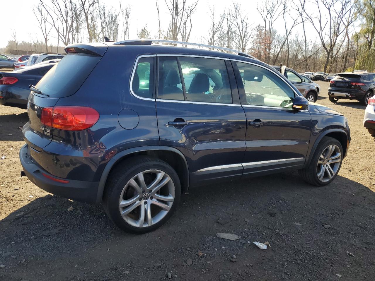 Lot #2998229456 2013 VOLKSWAGEN TIGUAN S