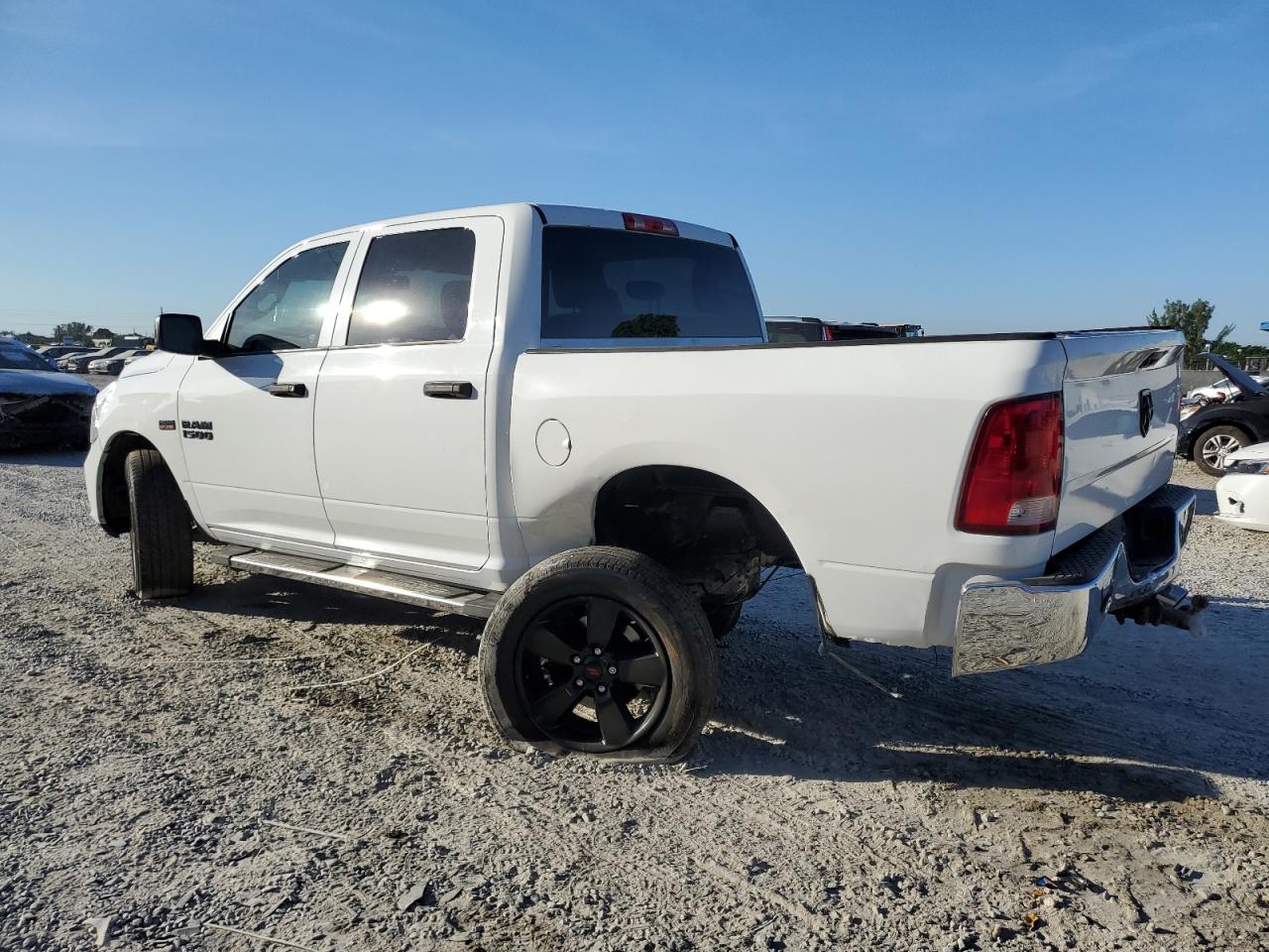 Lot #3045794649 2018 RAM 1500 ST