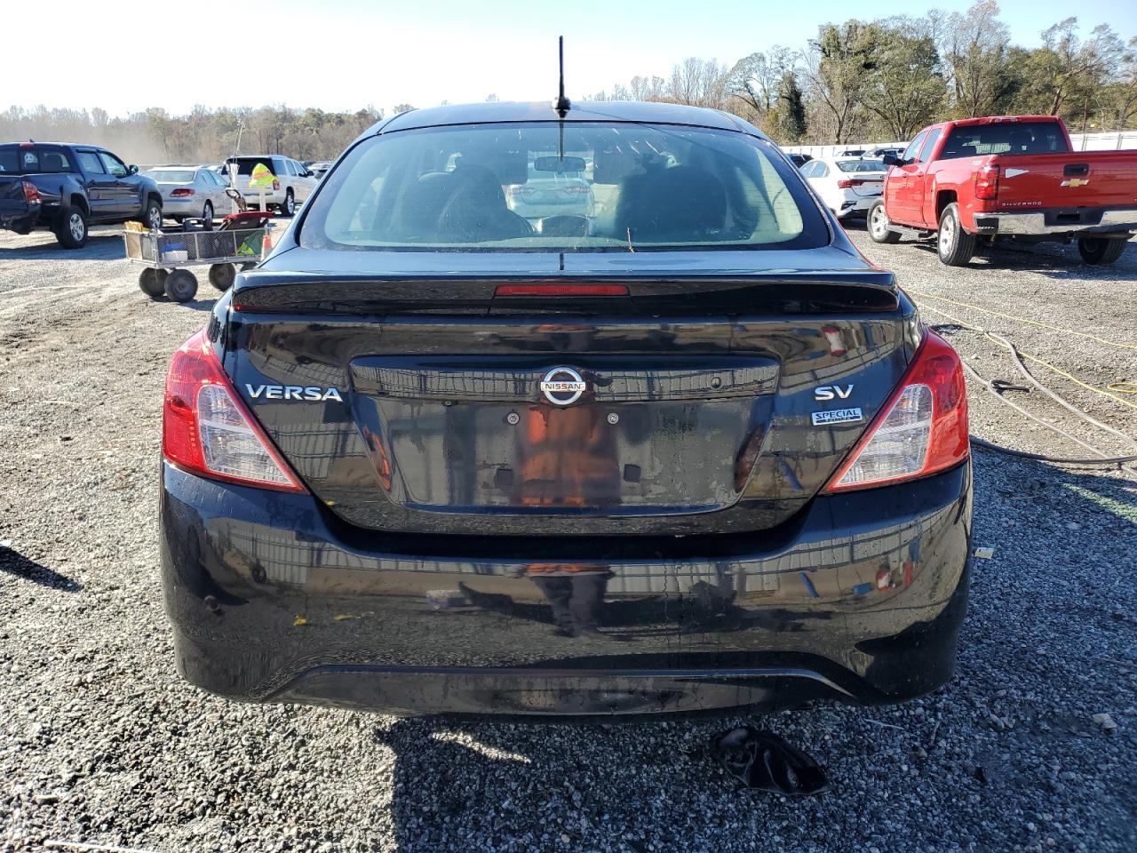 Lot #2994198282 2019 NISSAN VERSA S