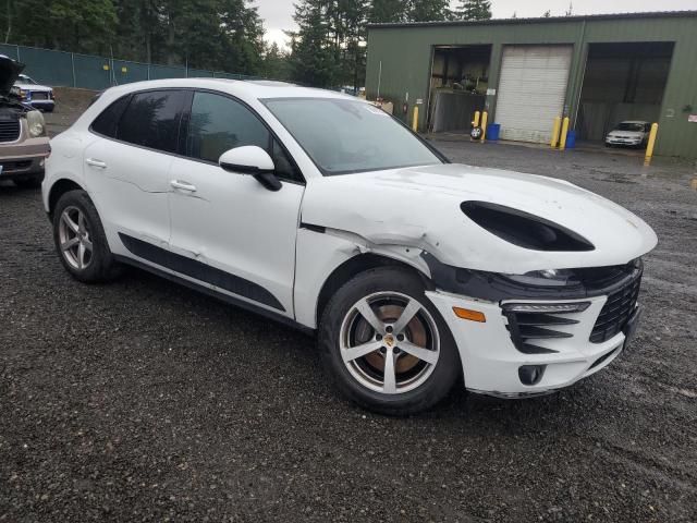 VIN WP1AA2A57JLB01199 2018 Porsche Macan no.4