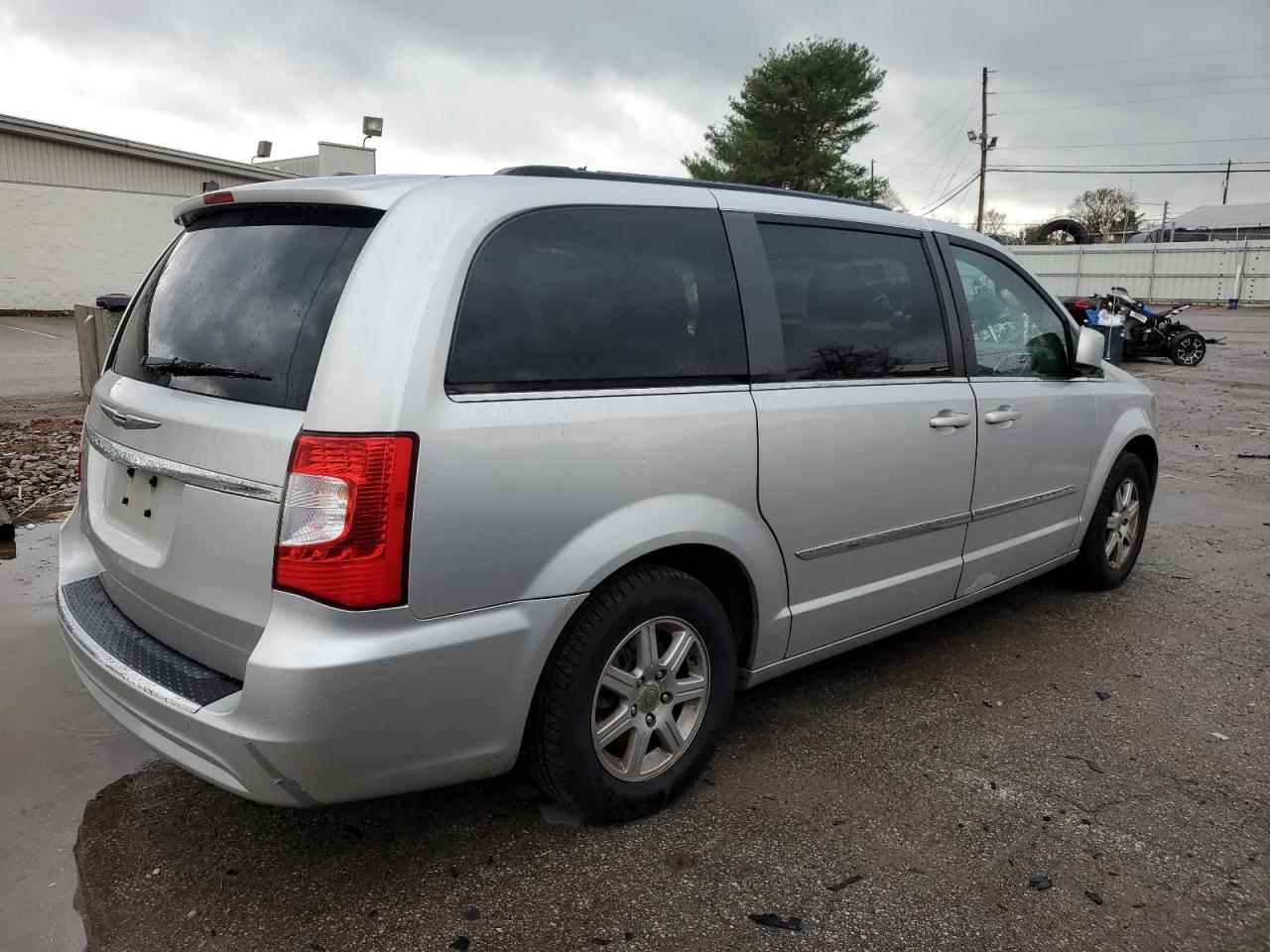 Lot #2989010549 2011 CHRYSLER TOWN & COU