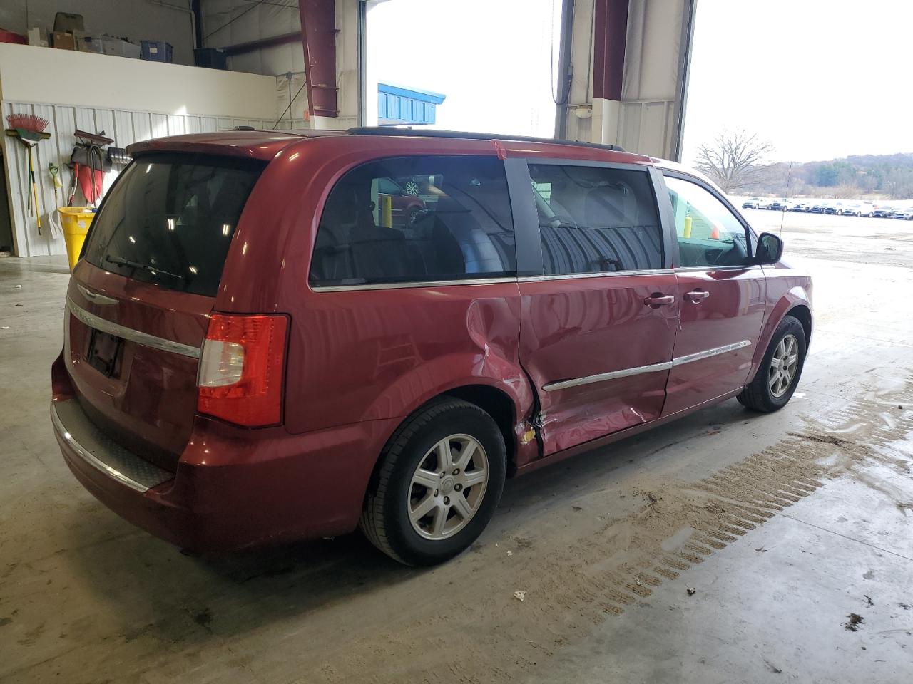 Lot #2979471615 2011 CHRYSLER TOWN & COU