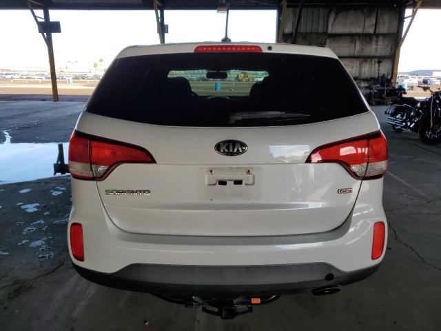 2015 KIA SORENTO LX - 5XYKT3A63FG626925