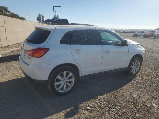 MITSUBISHI OUTLANDER 2014 white  gas 4A4AP3AU4EE015123 photo #4