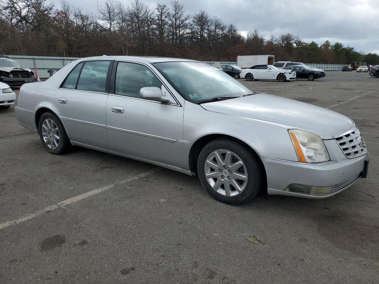 Lot #3004120239 2011 CADILLAC DTS PREMIU