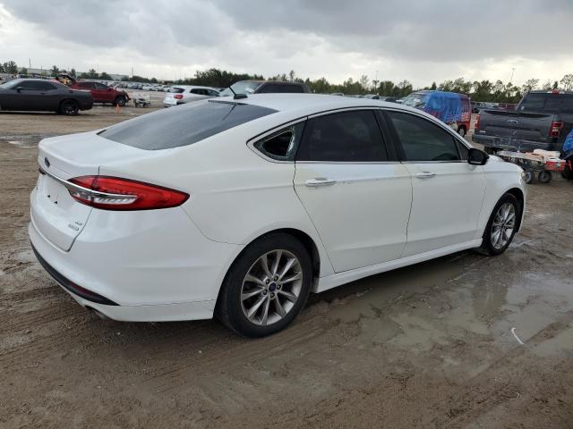 VIN 3FA6P0HD3HR130773 2017 Ford Fusion, SE no.3