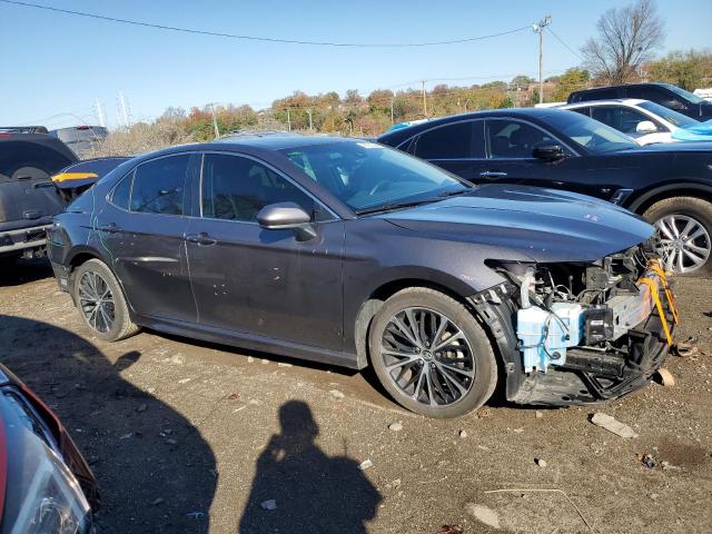 VIN 4T1B11HK5JU104667 2018 Toyota Camry, L no.4