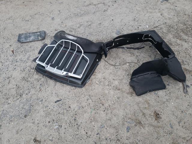 2008 HARLEY-DAVIDSON FLHTCUI 1HD1FC4188Y692477