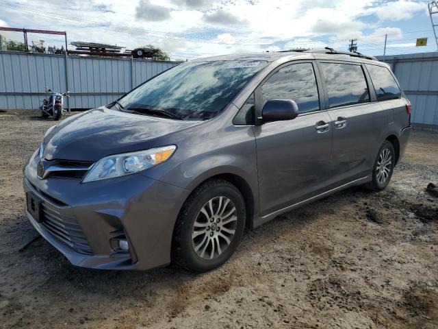 2020 TOYOTA SIENNA XLE 2020