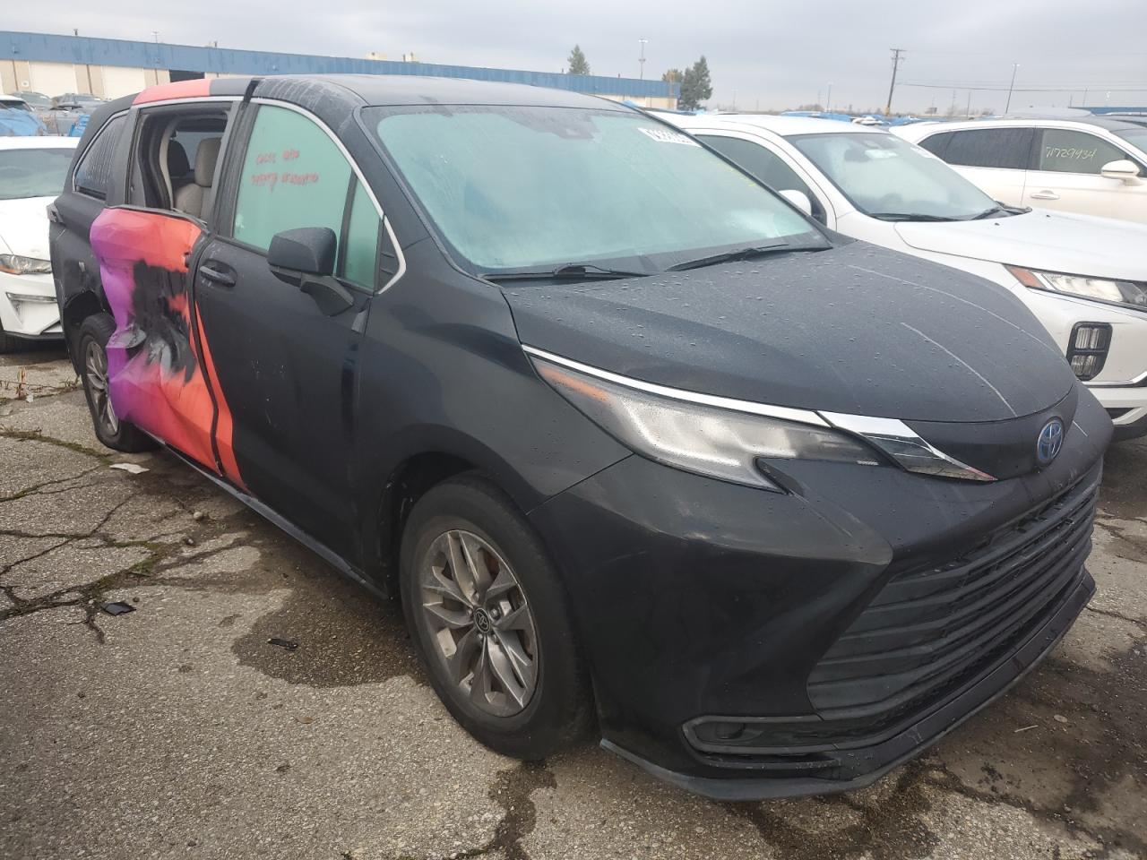 Lot #2999517279 2022 TOYOTA SIENNA LE