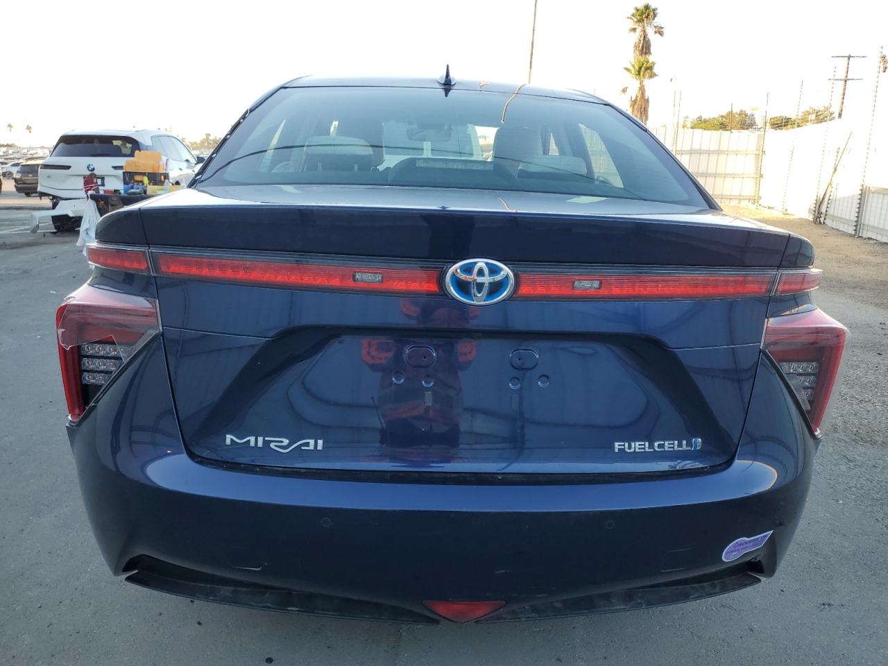 Lot #2953145620 2019 TOYOTA MIRAI