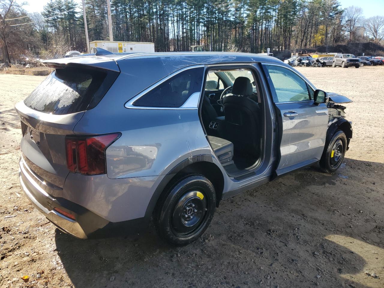 Lot #2978952644 2024 KIA SORENTO S