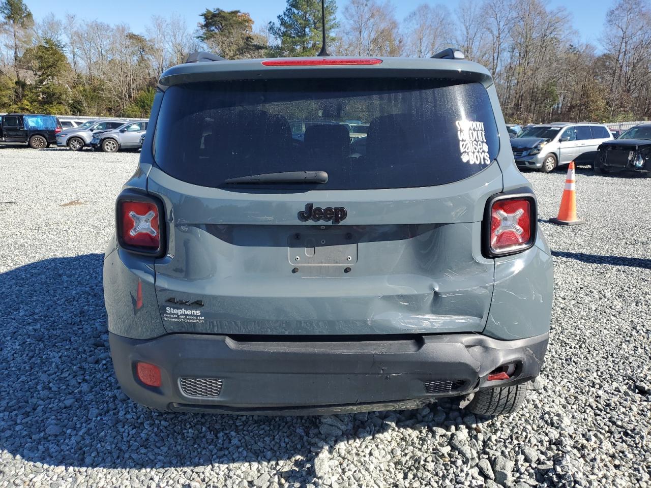 Lot #3030749122 2017 JEEP RENEGADE L