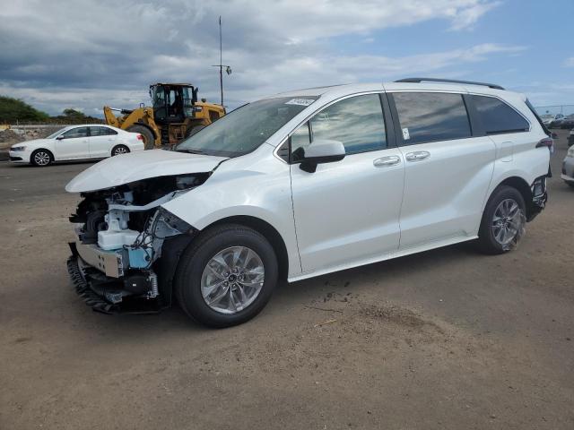 TOYOTA SIENNA XLE