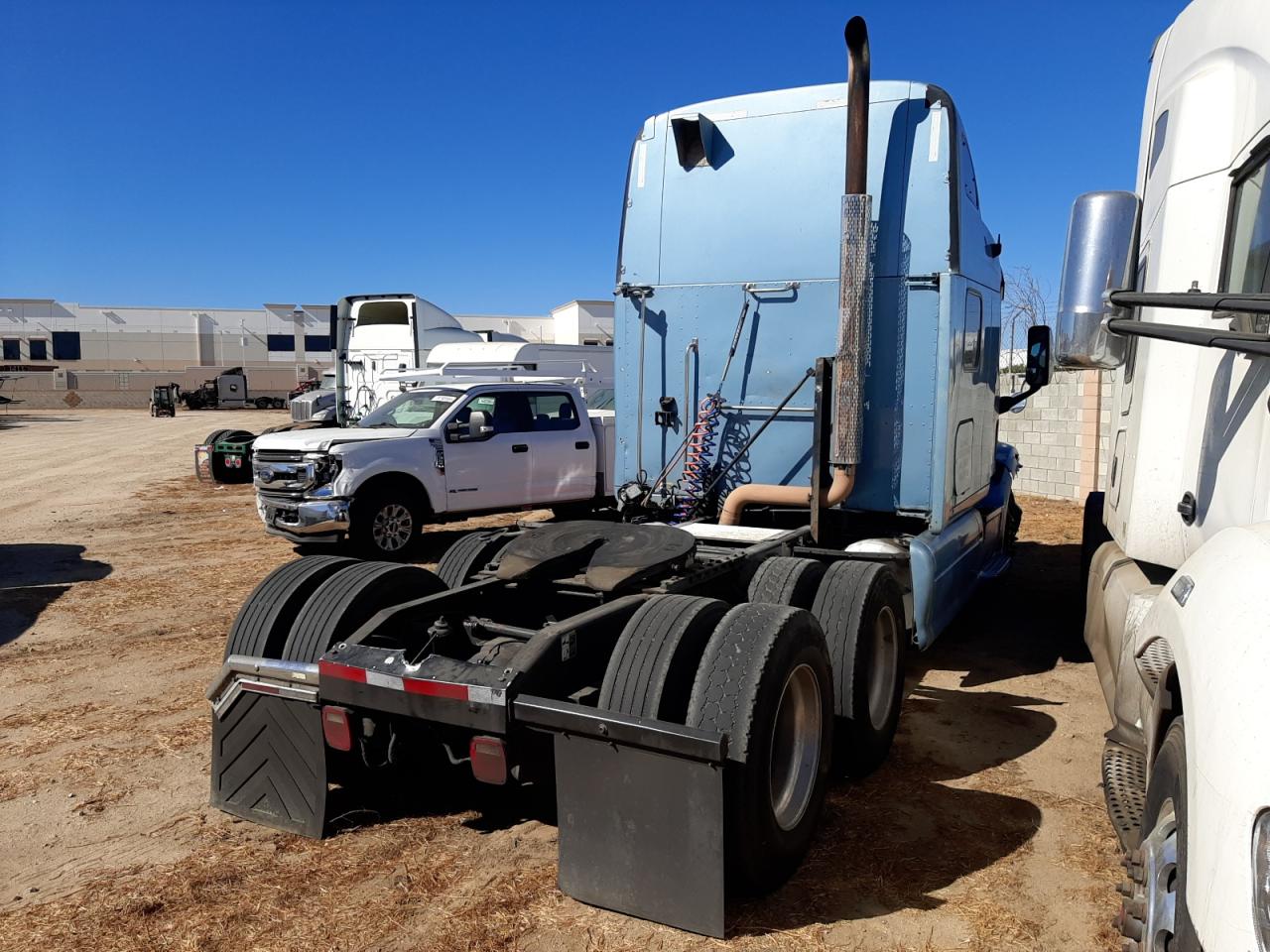 Lot #2962243046 2012 PETERBILT 587