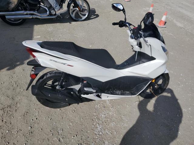 2017 HONDA PCX 150 #3042127627